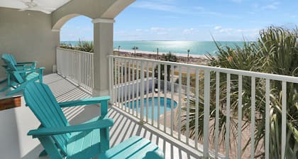 3rd Fl Condo w/Unobstructed View, Community Pool ~ Beach Destiny