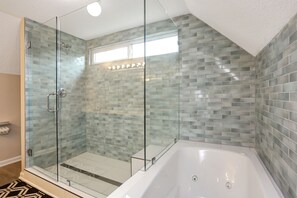 Towels - Off the Grid & Pet Friendly with Beach Across Street ~ Seas of Jade (Indian Pass)