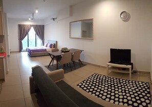 Fer et planche à repasser, Wi-Fi, draps fournis