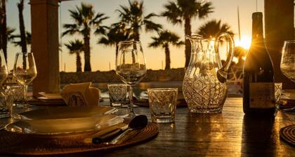 VILLA EGADI MIT POOL UND TENNISPLATZ