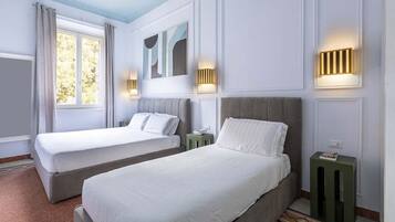 5 Schlafzimmer, Zimmersafe, Bügeleisen/Bügelbrett, Reisekinderbett