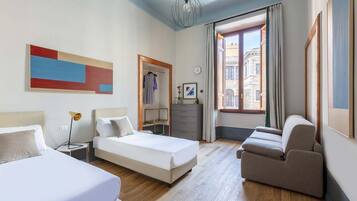 5 Schlafzimmer, Zimmersafe, BĂŒgeleisen/BĂŒgelbrett, kostenloses WLAN