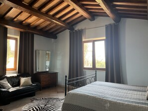 2 bedrooms, iron/ironing board, free WiFi, bed sheets - Acqua Calda Vulcanica Villa Serenitas CasaDaniele (Canino)
