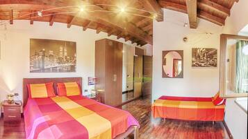 2 chambres, fer et planche Ă  repasser, Wi-Fi gratuit, draps fournis