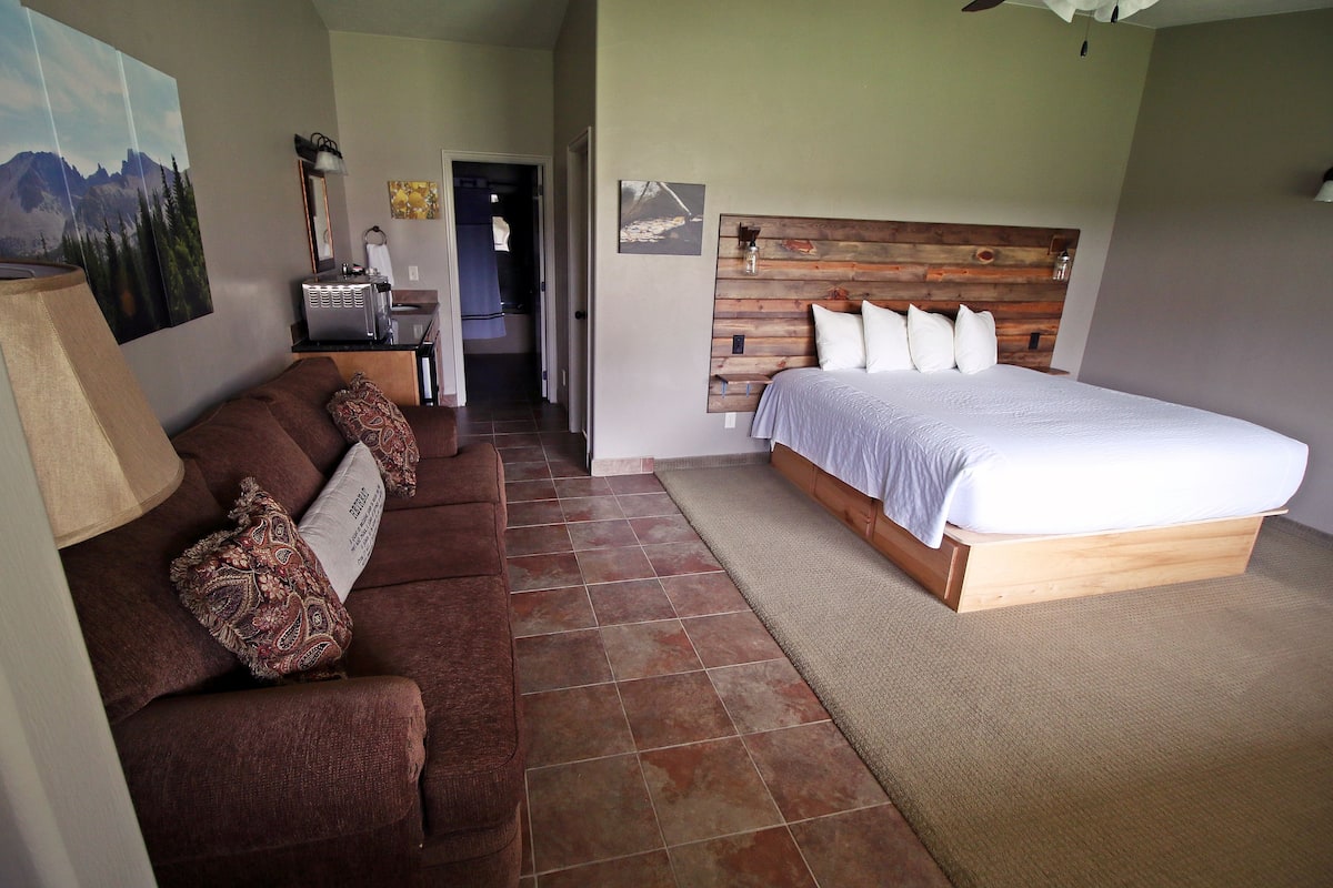 Bed sheets, wheelchair access