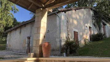 Enceinte de lâhĂ©bergement