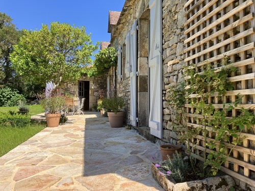 19th century house of charm and character in the absolute calm countryside. 