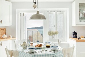 Dining - Famous Artist's Residence Near to St Ives Harbour (Saint Ives)