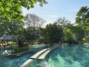 Pool - Luxury 2 bedroom/2 bathroom Resort Penthouse, beachclub, free wifi+kids club+gym (Nusa Dua)