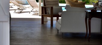 villa MAGAR de pie con vistas al mar Piscina y jacuzzi