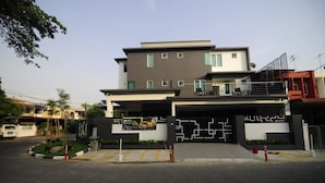 Mặt tiền nơi lưu trú
