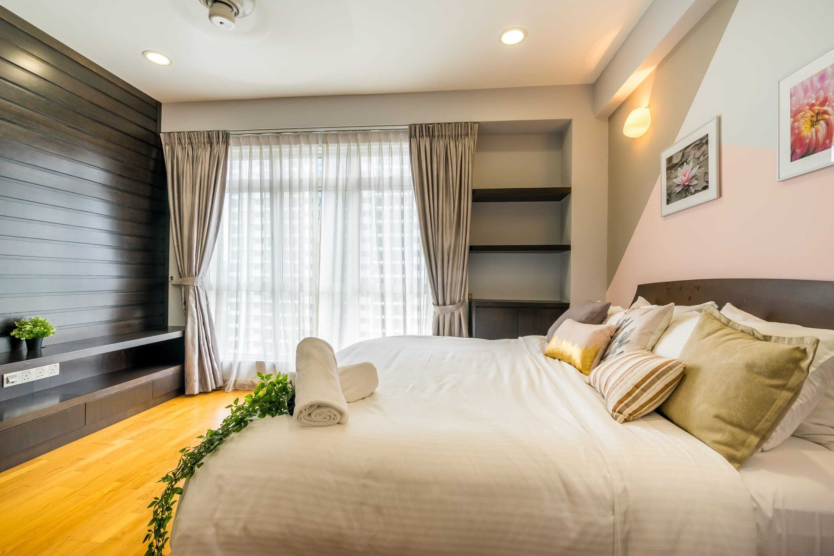 4 bedrooms, individually furnished, desk, blackout curtains