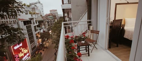 Minibar, in-room safe, desk, soundproofing