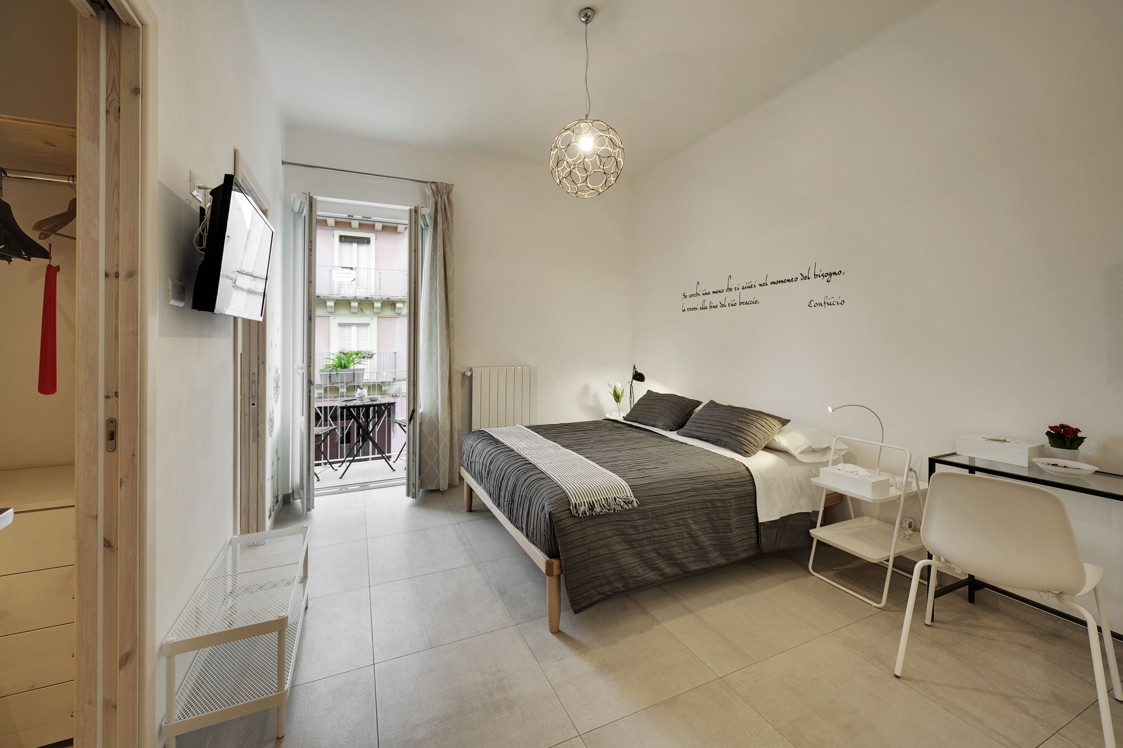 2 Schlafzimmer, Schreibtisch, Bügeleisen/Bügelbrett, WLAN