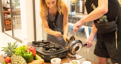 Backhome Hotel - Hostel