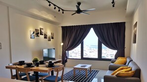 Kamar Twin Keluarga, 2 kamar tidur, pemandangan kota | Ruang keluarga