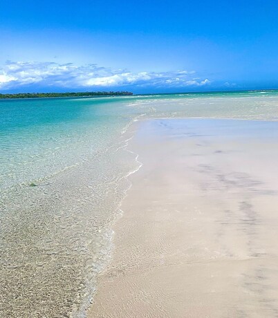 Villa with pool, stunning sea views, with own chef and staff on request