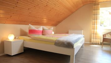 3 Schlafzimmer, Bügeleisen/Bügelbrett, WLAN, Bettwäsche