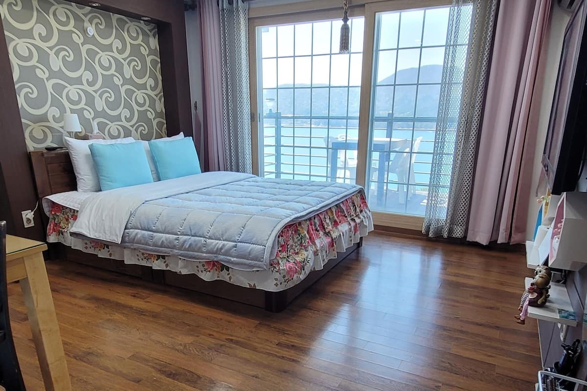 Standard Single Room, 1 Bedroom, Terrace, Ocean View | 2 bedrooms, premium bedding, desk, blackout drapes