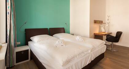 Dream apartment with tower room, winter garden, sauna, balcony (radiant heater), coffee bar