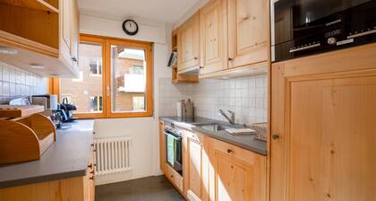 Schöne renovierte Wohnung, 5 Gehminuten von Médran und dem zentralen Platz von Verbier entfernt. Ruh