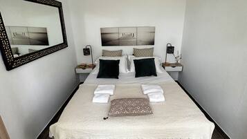 1 bedroom, iron/ironing board, travel cot, free WiFi