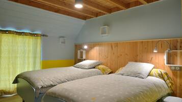 10 chambres, fer et planche à repasser, Wi-Fi gratuit, draps fournis