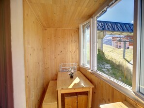 Dining - Ski-in apartment, 2 rooms, pets allowed (Les Menuires)