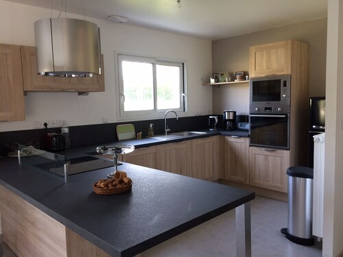 new house near Péronne and the duc souvenir circuit in a rural setting