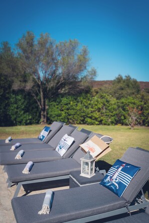 Property grounds - Villa La Chiappa Seaside heated pool, Spas, air conditioning, Petanque court (Porto-Vecchio)