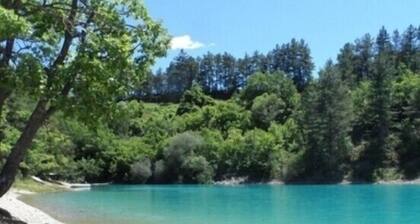 CASTELLANE GORGES DU VERDON VILLA SPIRALE BATEAU A PEDALES PRIVE, IDEAL PADDLE