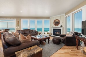 Smart TV, fireplace, DVD player, books