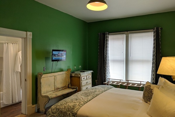 Shelburne Room Photo 01