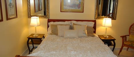 Ferros/tábuas de passar roupa, Wi-Fi de cortesia, roupa de cama