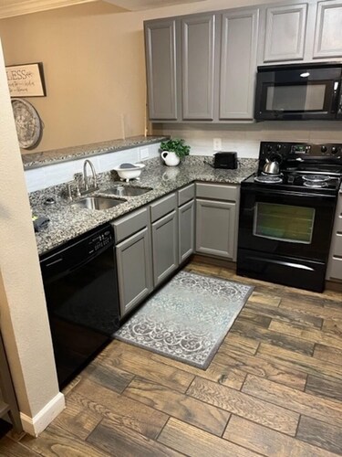 TUOREEN MOONTAIN-GETAWAY (PIGEON FORGE, TN)