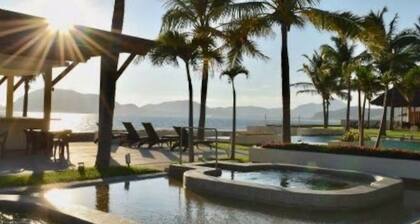 Schöne Luxuswohnung am Meer, schöne Aussicht, schöne Lage! ponto horizonte