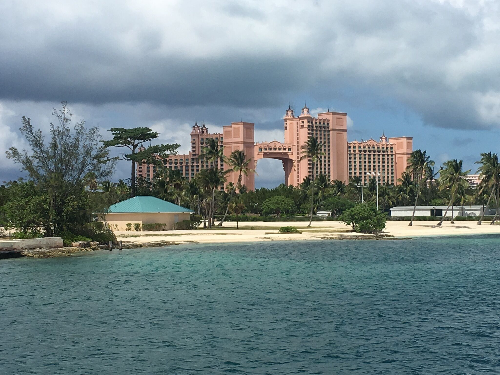 長島有里枝1992〜2000 PASTIME PARADISE Premium Villa - Harborside Resort in Atlantis Reviews, Deals