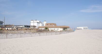 Stay in the Heart of Cape May at the Charming Rose Suite