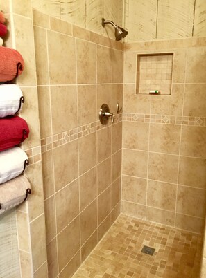 Shower - Romantic Rock Cabin, Beautiful, Spectacular Views of Frio River & Mountains! (Concan)