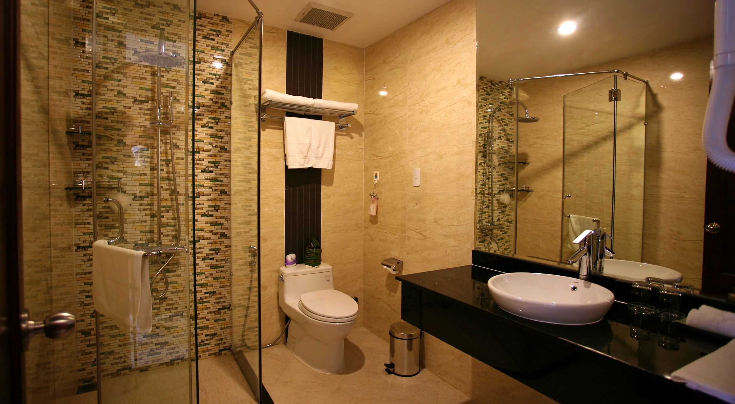 Phòng tắm