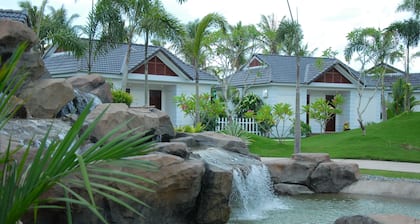 Forever Green Resort