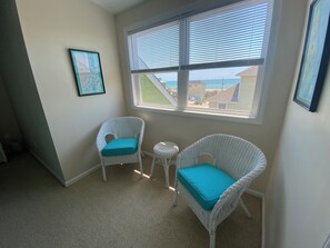 テレビ、DVD プレーヤー、書庫、ステレオ