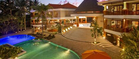 Façade de l’hébergement - soirée/nuit