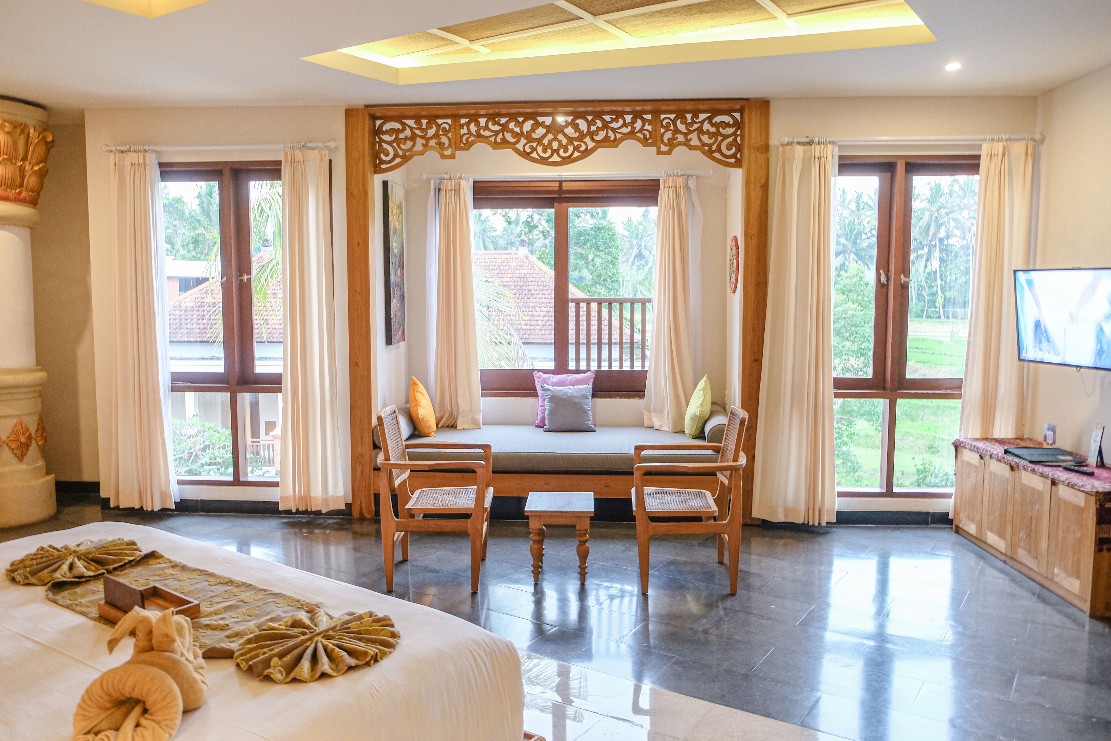 suite, pool view | 1 bedroom, premium bedding, in-room safe, free wifi