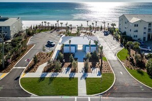 Exterior - Modern Studio Apartment., Sleeps 4, Steps to the Beach! (Santa Rosa Beach)