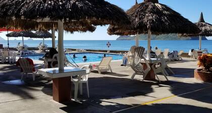 Spectacular Corner Unit w/Huge Ocean Views, Pool & Private Beach Access