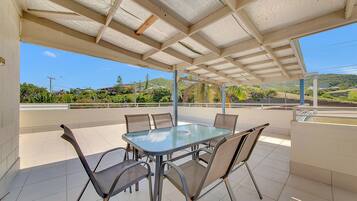 Appartement, plusieurs lits, vue ville | Terrasse/Patio