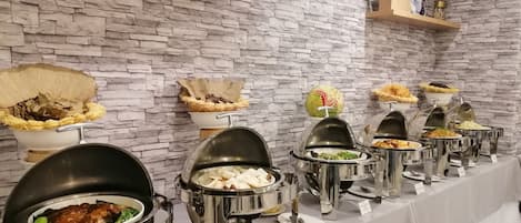 餐饮