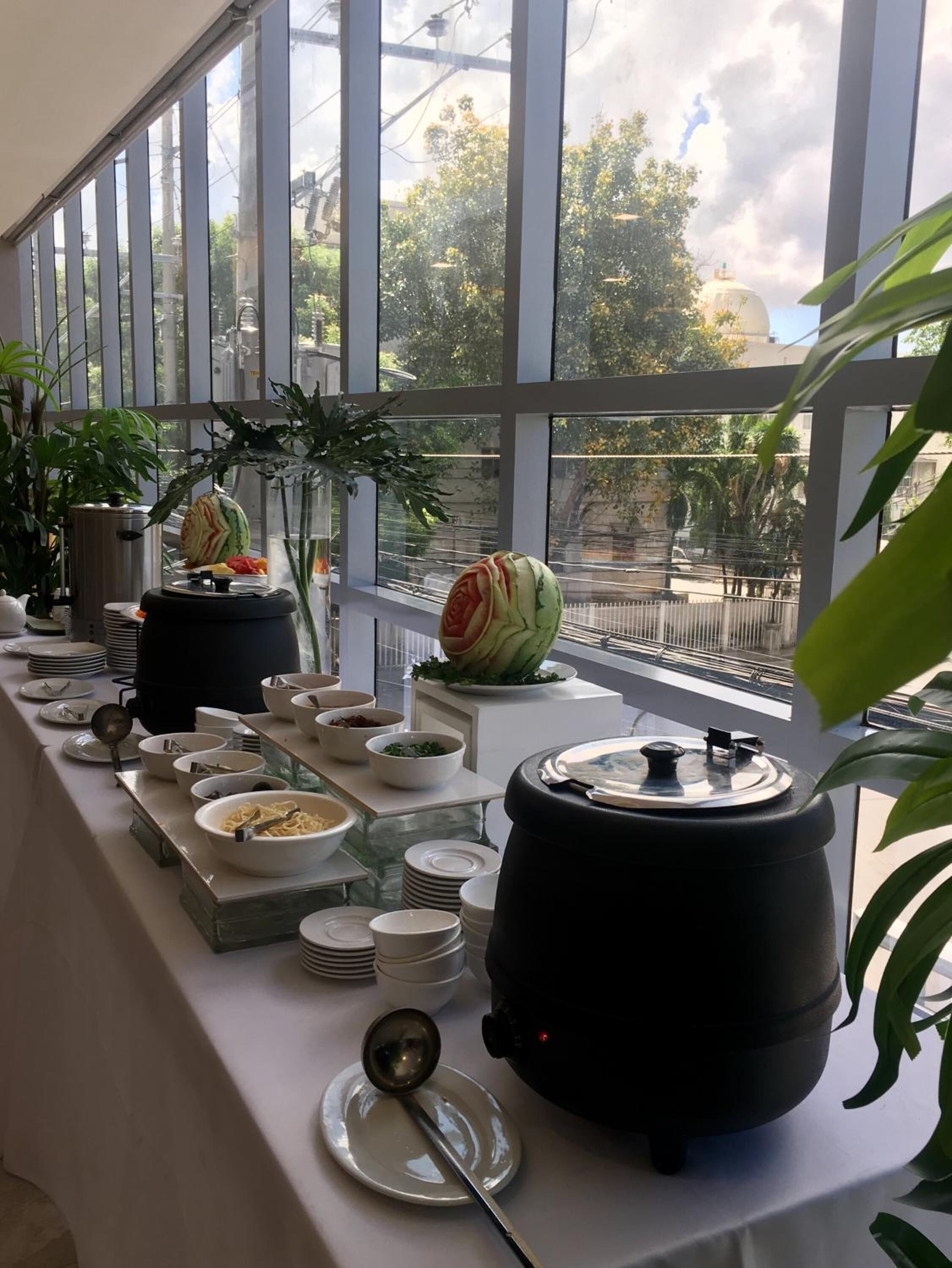 breakfast, lunch, dinner served; local and international cuisine