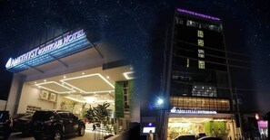 Front of property - Amethyst Boutique Hotel Cebu powered by Cocotel (Cebu City)